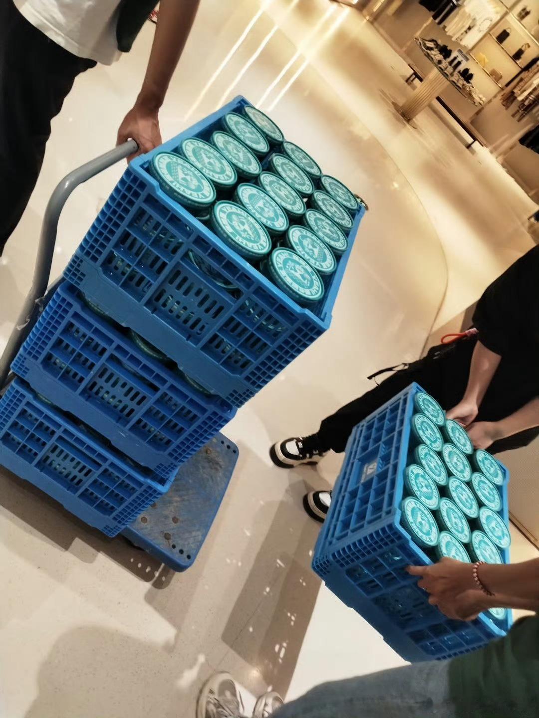 虞书欣的逆应援[点赞]舒心给粉丝送喝的了！！！好好呀爱粉的神[么么哒]虞书欣[超