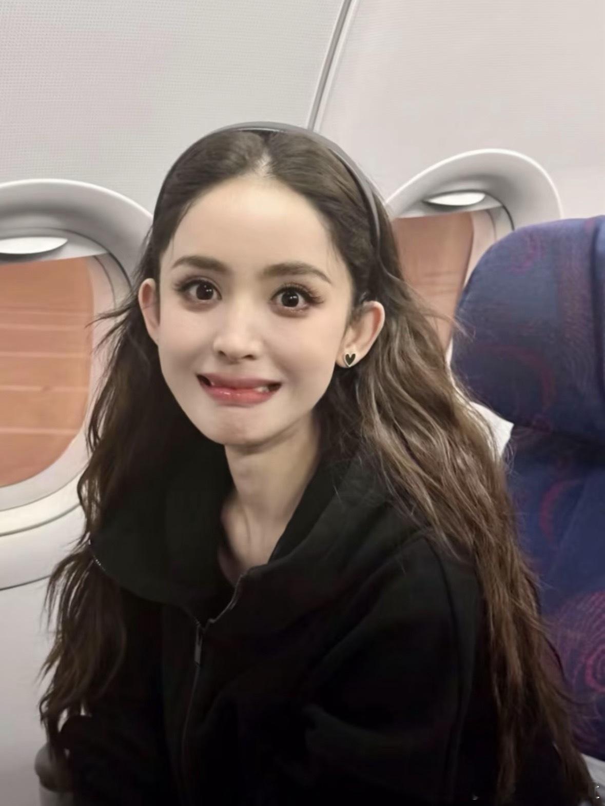 女明星萌图一览、、这个我笑纳了，那个我也笑纳了！ ​​​