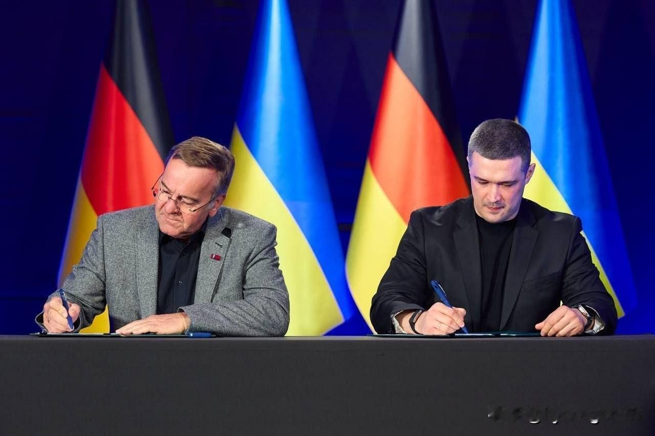 🇩🇪🇺🇦 从我们这“准帝国”，致你们那“准帝国”！

那个“独立”国家的