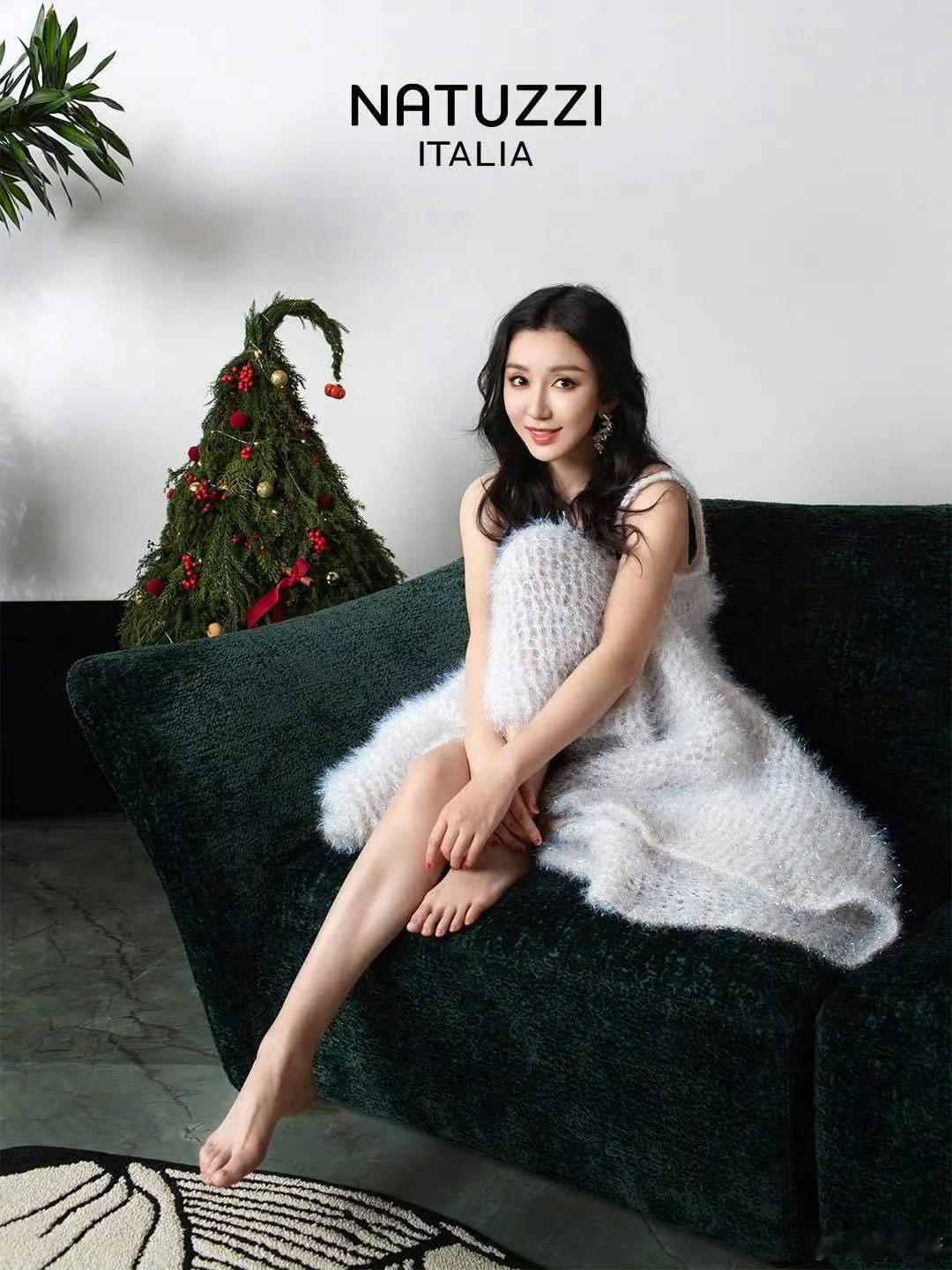 娄艺潇✖️🎄圣诞美拍[送花花] 