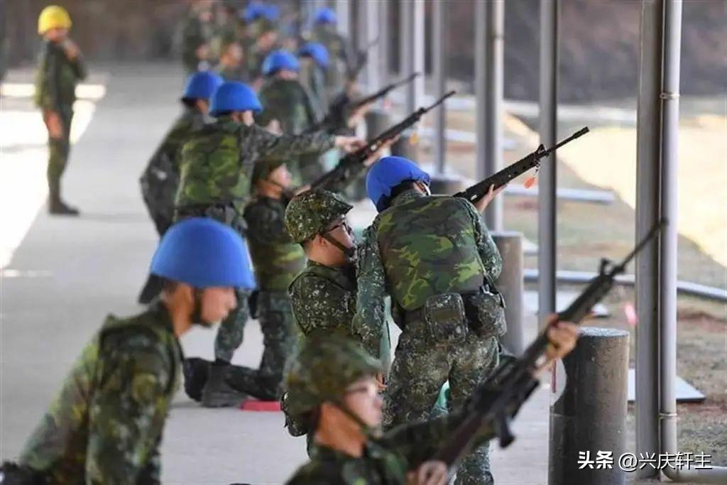 台军明年量产新抗弹板 能挡三发钢芯弹

据《联合报》报道，
台湾相关部门称，已在