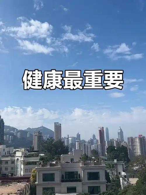 人到老年最值得炫耀的是什么? 人到老年，很多人觉得炫耀的是钱和名声，其实不是。年