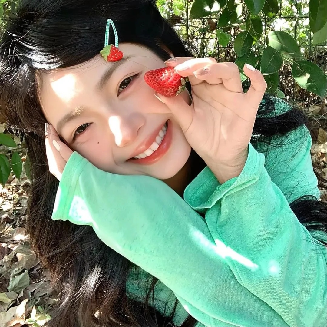 𝙎𝙝𝙖𝙧𝙚丨女生头像°★祝我们都有稳定的情绪和爱☆.WeChat女头丨