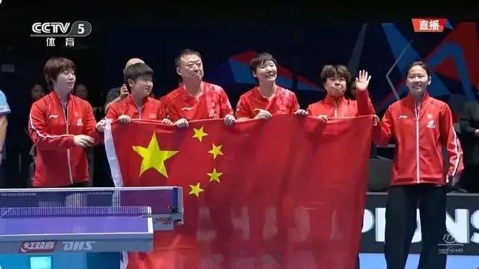 绝境翻盘！国乒女团3-2绝杀日本，7连冠背后，是刻进骨子里的国魂！

当王曼昱最