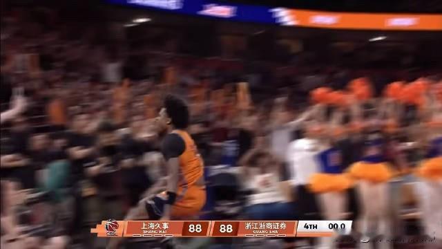 巴里·布朗几乎用个人涯最高、CBA现役球员总决赛最高的50分，宣告自己就是最强小