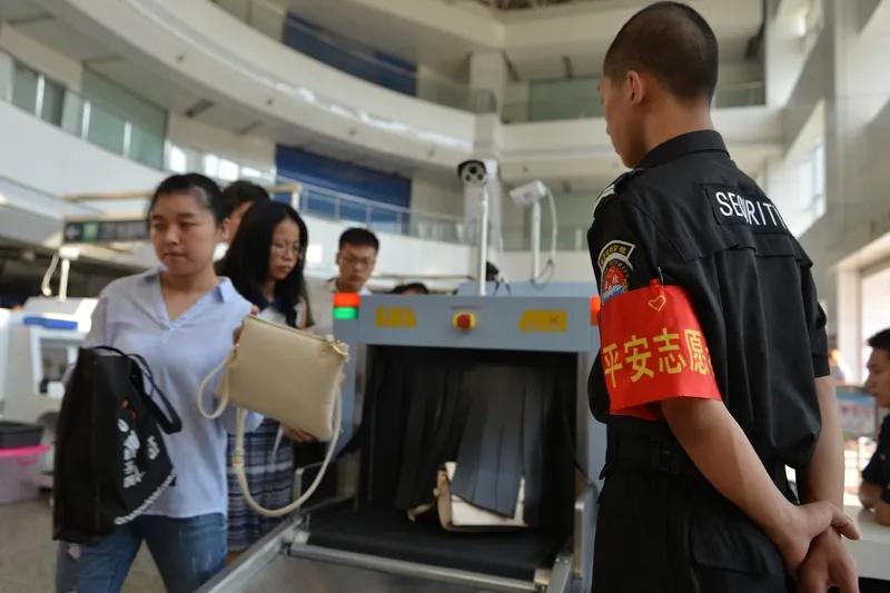 每天坐地铁🚇，安检员都是一句小心电诈！
为什么不能根除呢？一定要小心呢？
我国