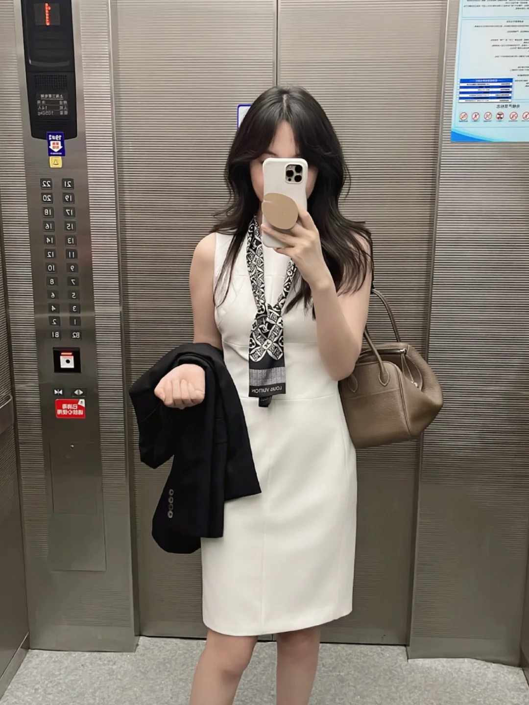 打工人最爱卷发➕瑞秋裙👗