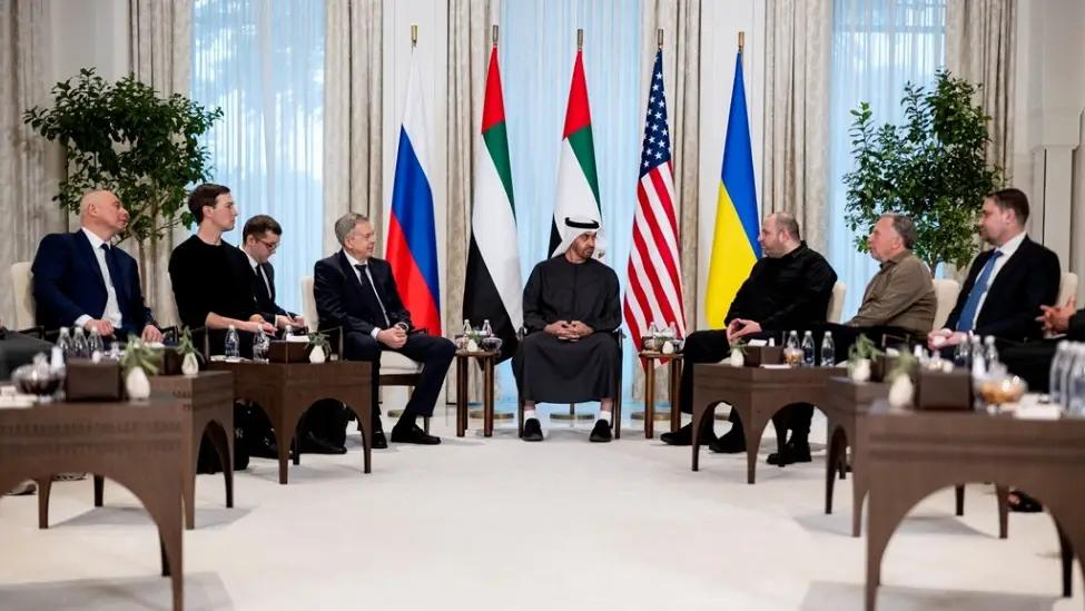 俄罗斯：要求各国承认顿巴斯为俄罗斯领土

俄塔社2月5日报道称，一名接近美俄乌三