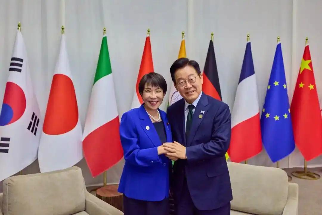 5月19日，日本现任首相高市早苗启程前往韩国安东市，开始一场两天一夜的访问行程，