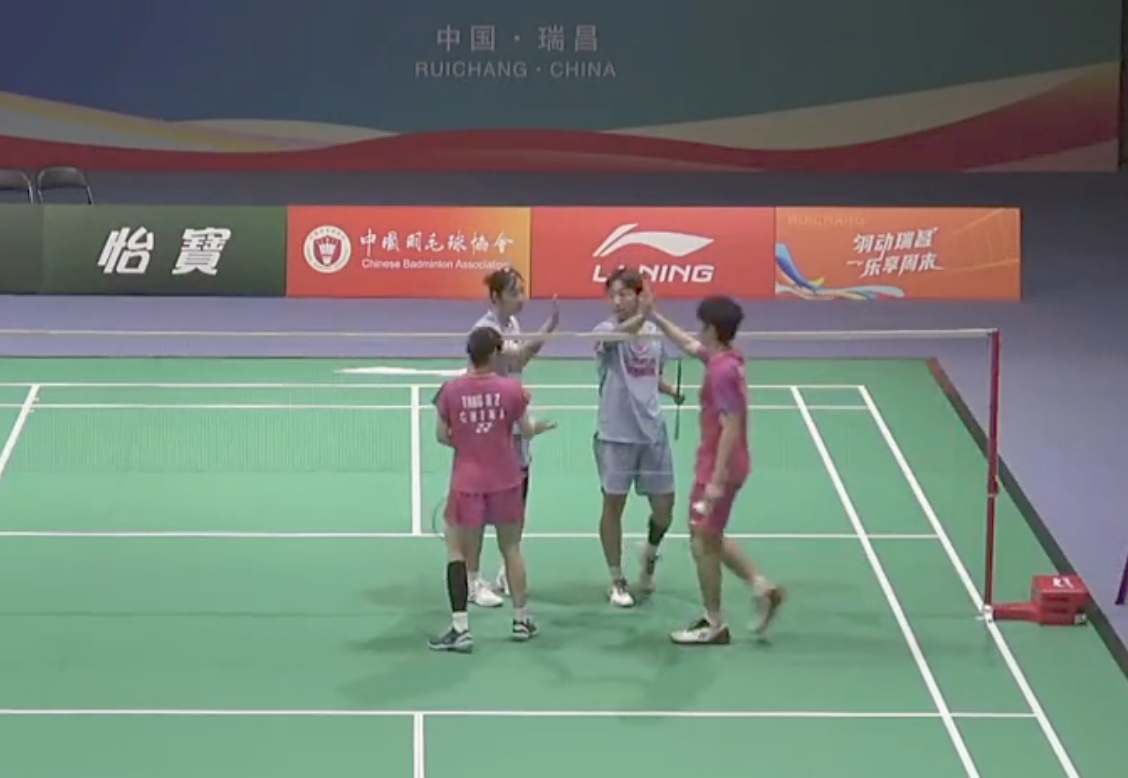 沈烜垚/唐睿芝🇨🇳 17-21、21-10、21-11 🇨🇳王萧恺/陈樊