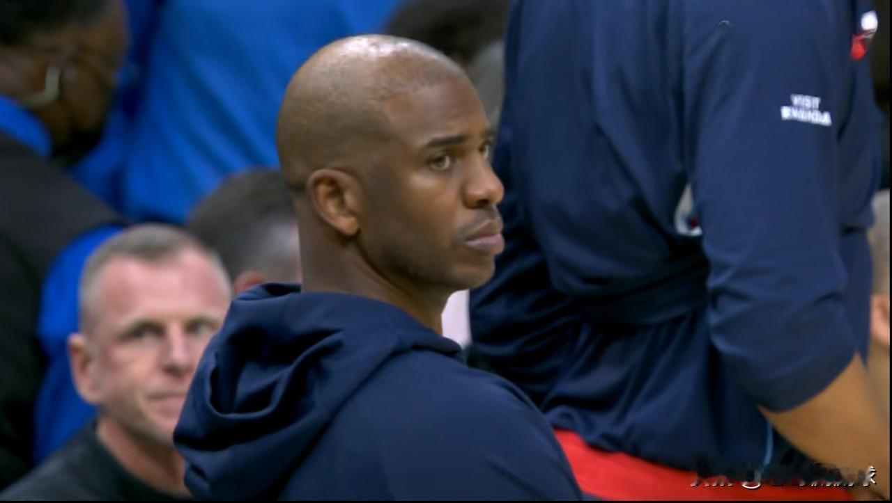 快船老将保罗终于争气了一回！在今天快船客场挑战热火的上半场比赛中，虽然目前快船以