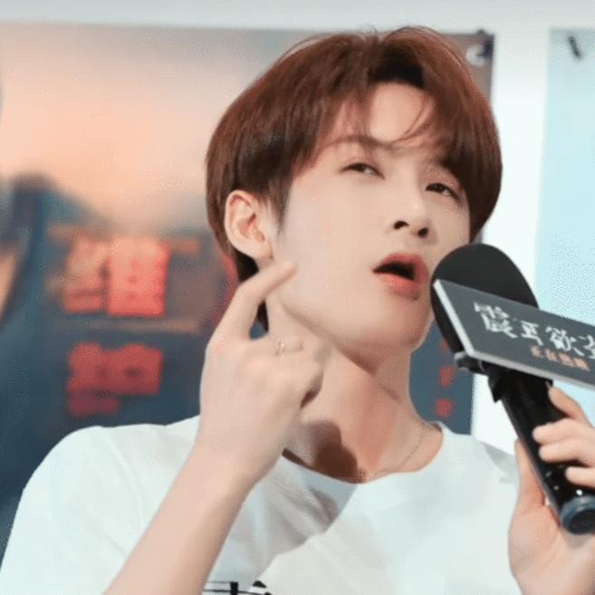 檀健次你让我感到陌生 完全被檀健次的可塑性折服！黑皮顺毛演绎亓sir，正气当中裹