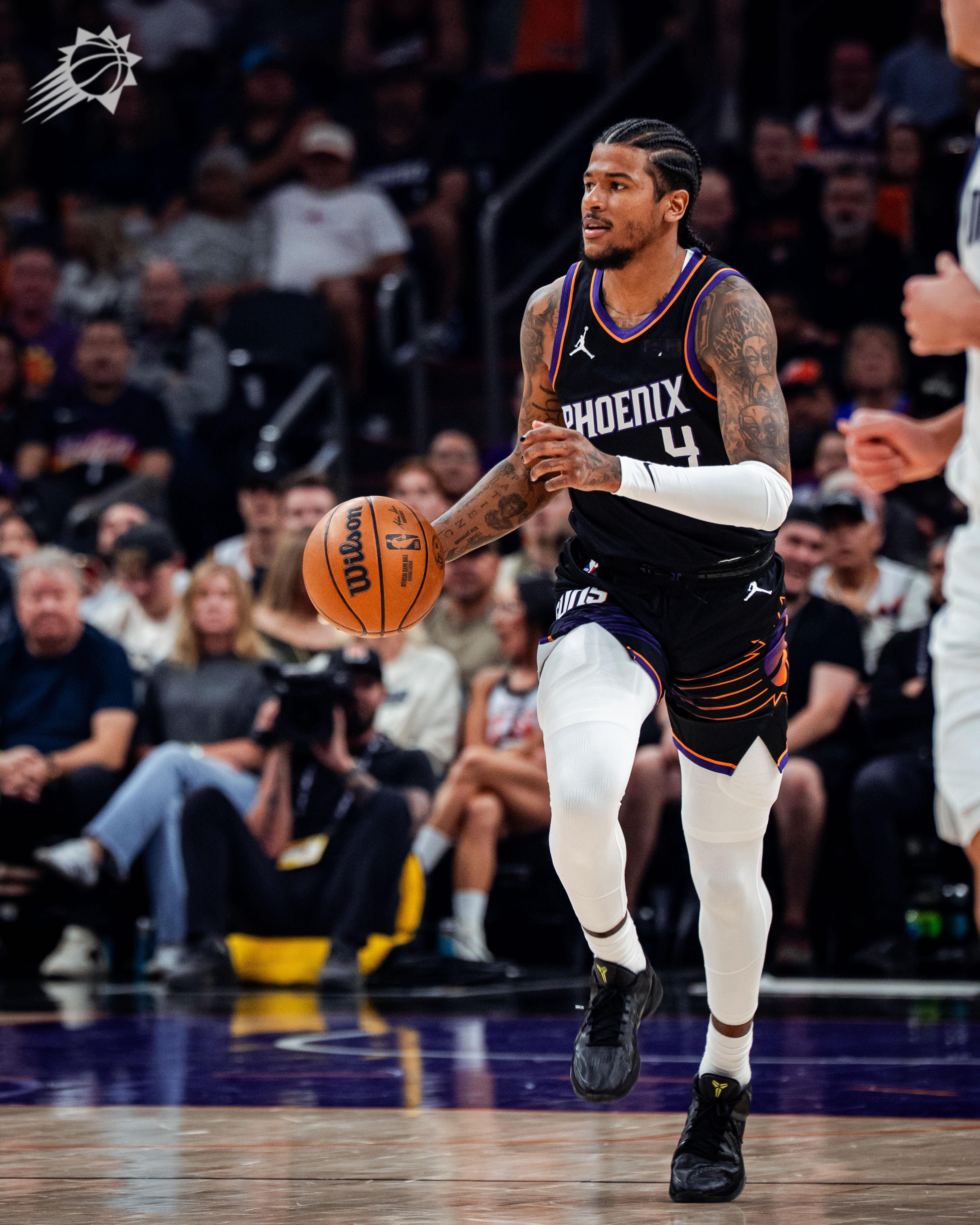 杰伦格林登场7分钟已经拿到9分！并送出精妙助攻助飞伊戈达罗💥菲尼克斯太阳 ｜旭