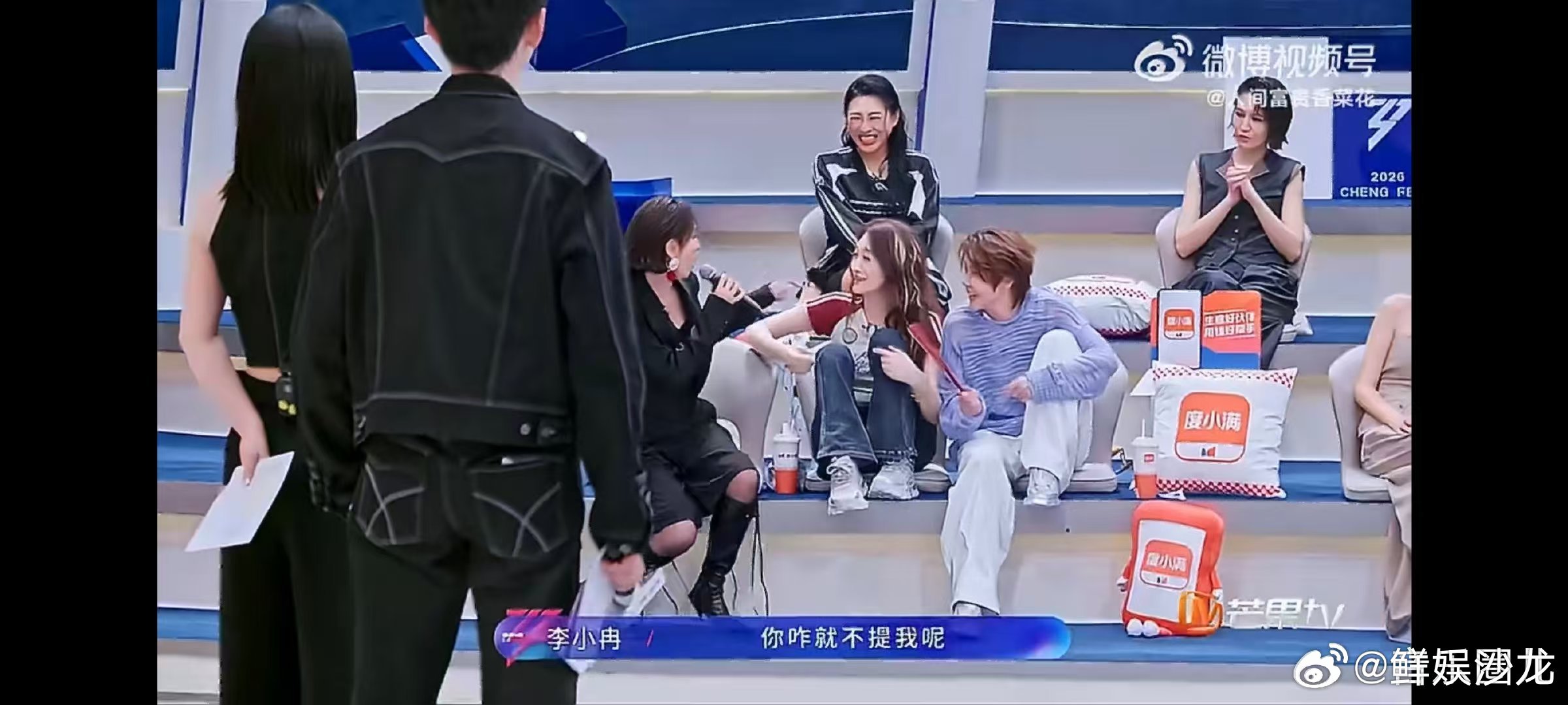 唐艺昕忘记李小冉是一公队长了唐艺昕忘记李小冉当过她队长了李小冉这张真是我配看到的
