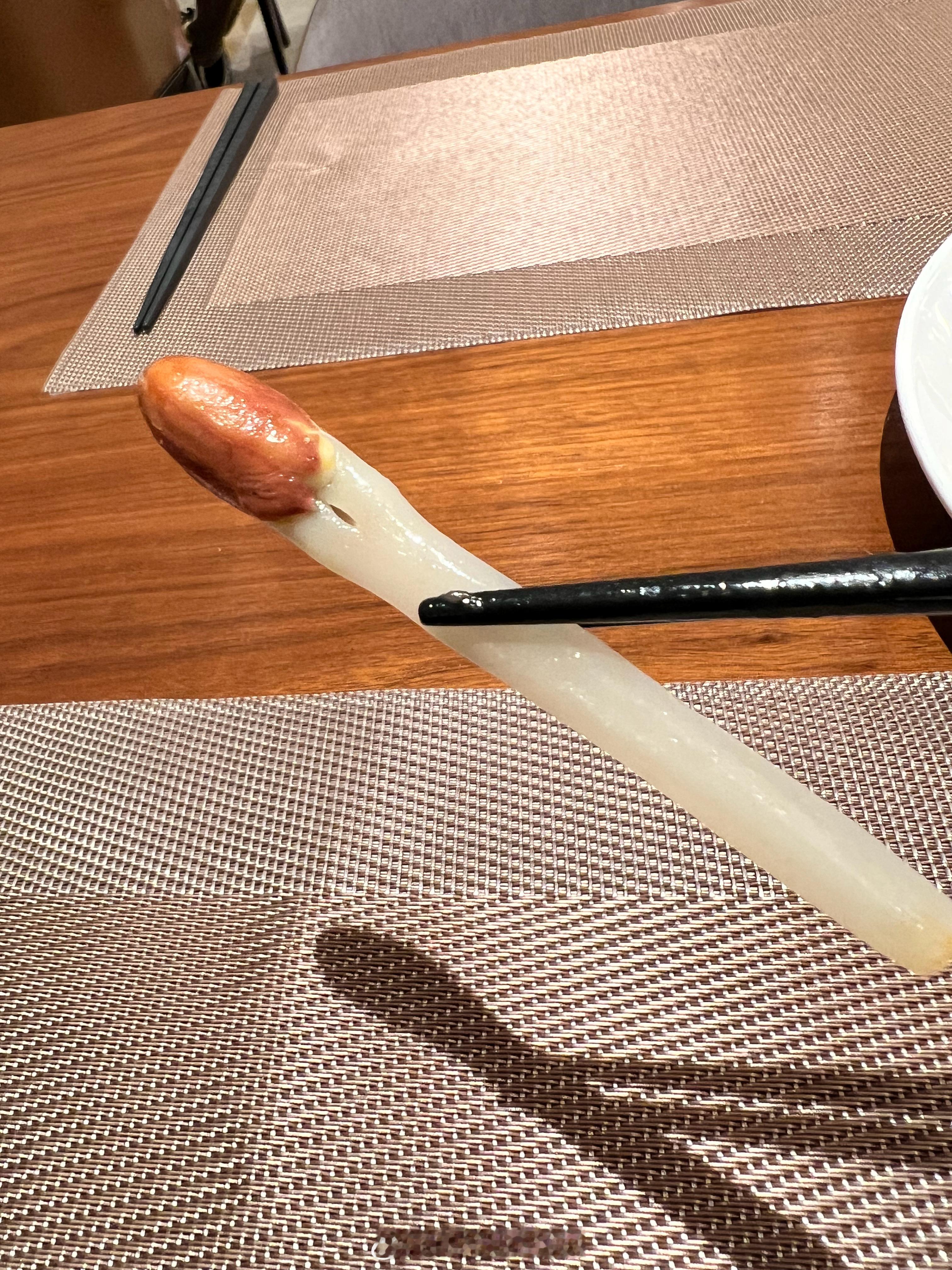 晚饭简单吃一点，没想到花生芽竟然也是可以吃的，这应该是我这辈子第一次吃到我的日常