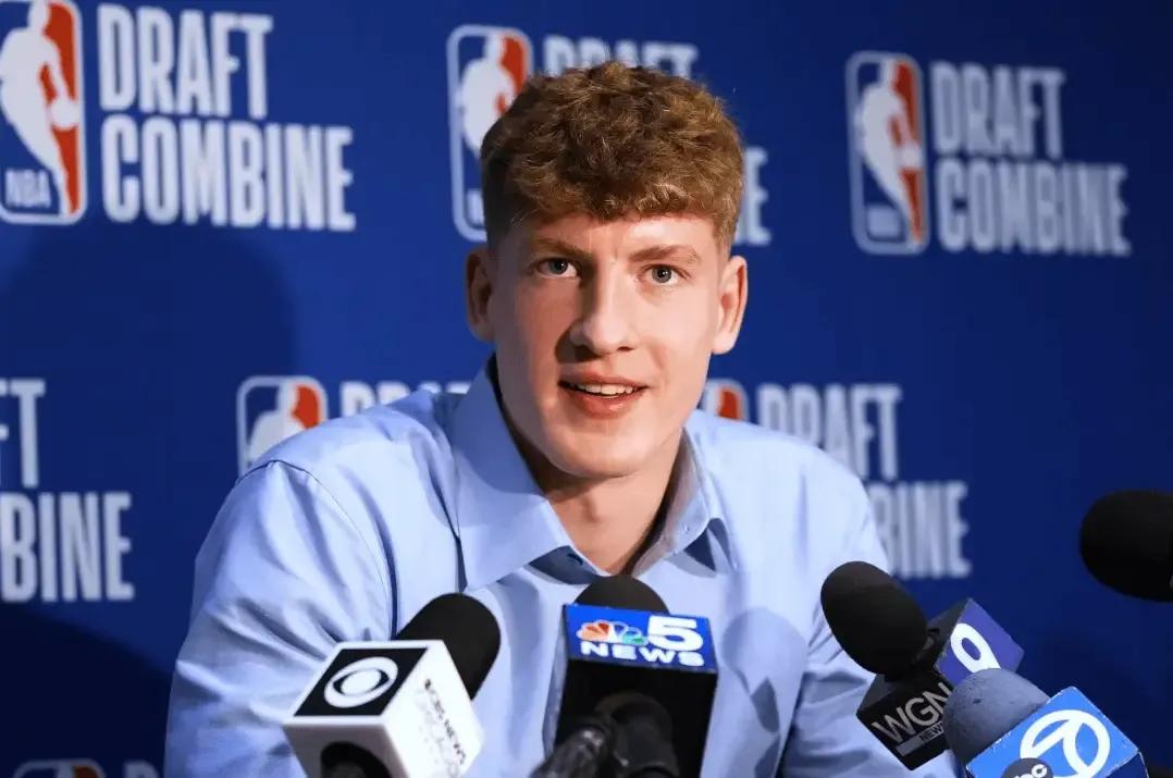 雅库乔尼斯：我一生都在努力让球场上的每个人表现得更好

5月23日讯 NBA联合