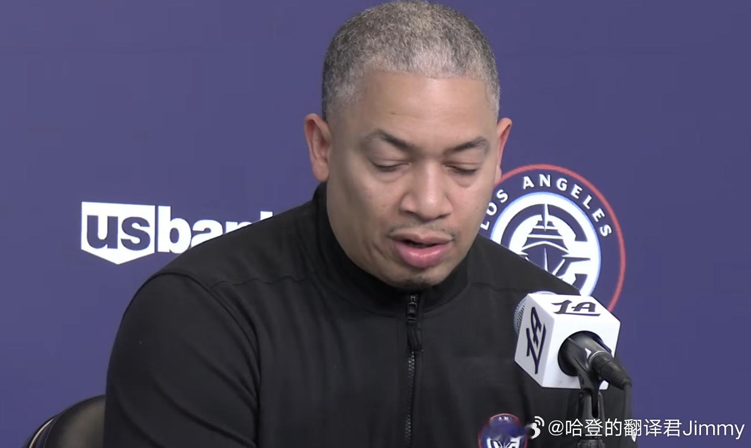 卢：新秀和双向球员通常是最饥饿的，他们在为职业生涯而战。他们会拼命、会犯错，但只