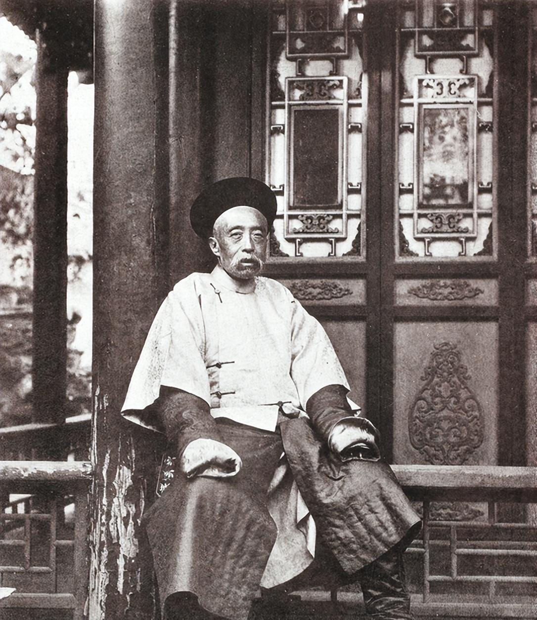 古代中国人非常重视宗祧继承，而宗祧继承，则源自血食观念。

熙治走那年才25岁，