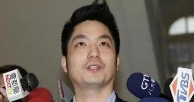 岛上传来消息，台北市市长、蒋介石的曾孙蒋万安公然表示，自己绝对不可能去选下一任国