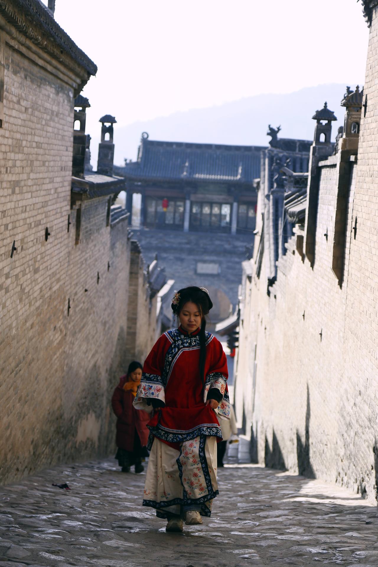 新潮年味！山西灵石，传统与科技碰撞的冬日狂欢。
春节想过个新潮年？来山西灵石，传