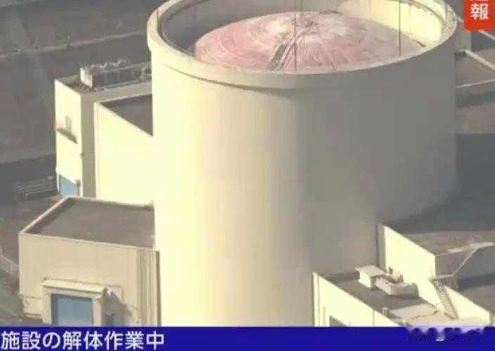 在2025年的12月23日，随着夜幕的降临，一则令人忧虑的消息在日本国内迅速传播