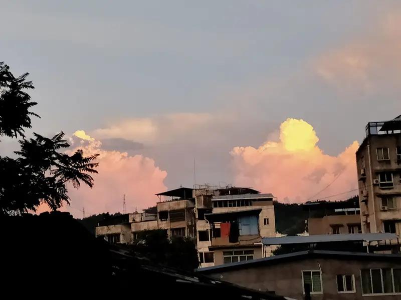 你能对出“山山出古树”的下联吗夕夕多暮云