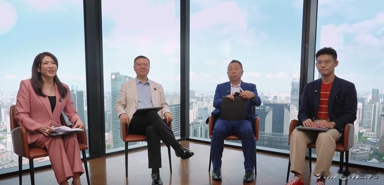 最新一期《两岸圆桌派》“梦幻阵容”果然名不虚传，精彩纷呈，期待后续郭正亮、蔡正元