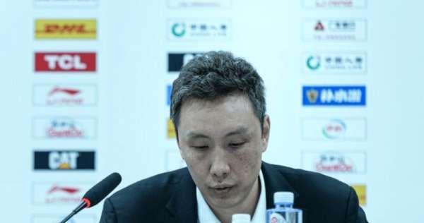 易立表示：江苏队输给新疆队的根源也很简单，那就是队内的两名外援并没有在这场比赛开