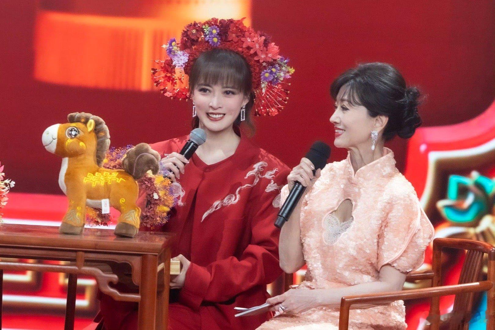 姬天语春晚闽南歌的含金量 不只是相声京剧，不只是非遗簪花，还有闽南歌曲——姬天语