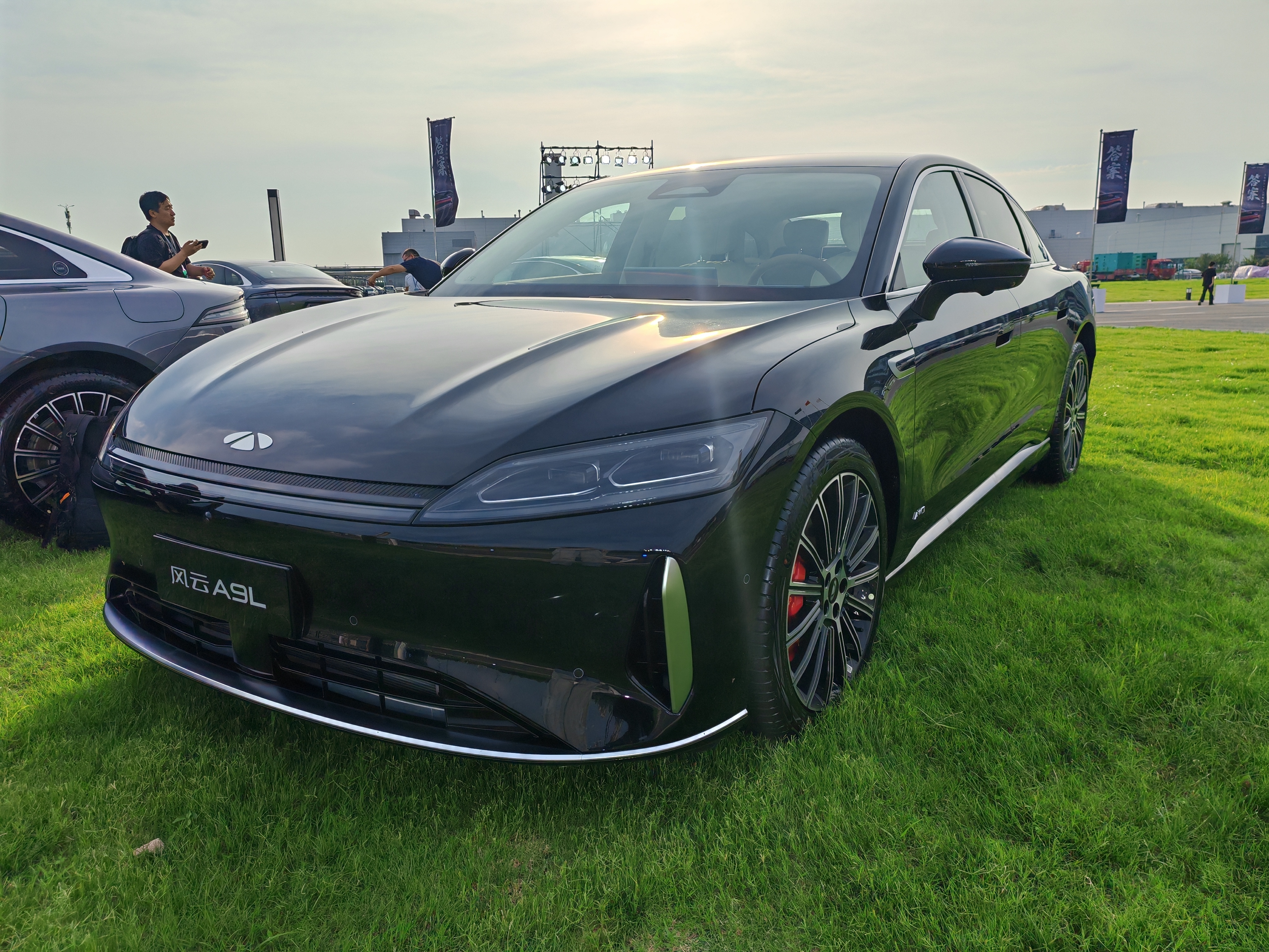 奇瑞的 C 级轿车风云 A9L 在刚刚公布了预售价格：15.99-22.99 万