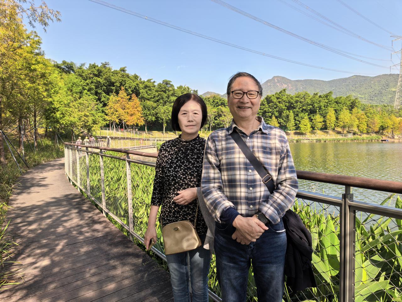 在深圳带孙子已有10年。跨省家庭医保亲情共济（医保钱包）让人真感谢党和国家。于是