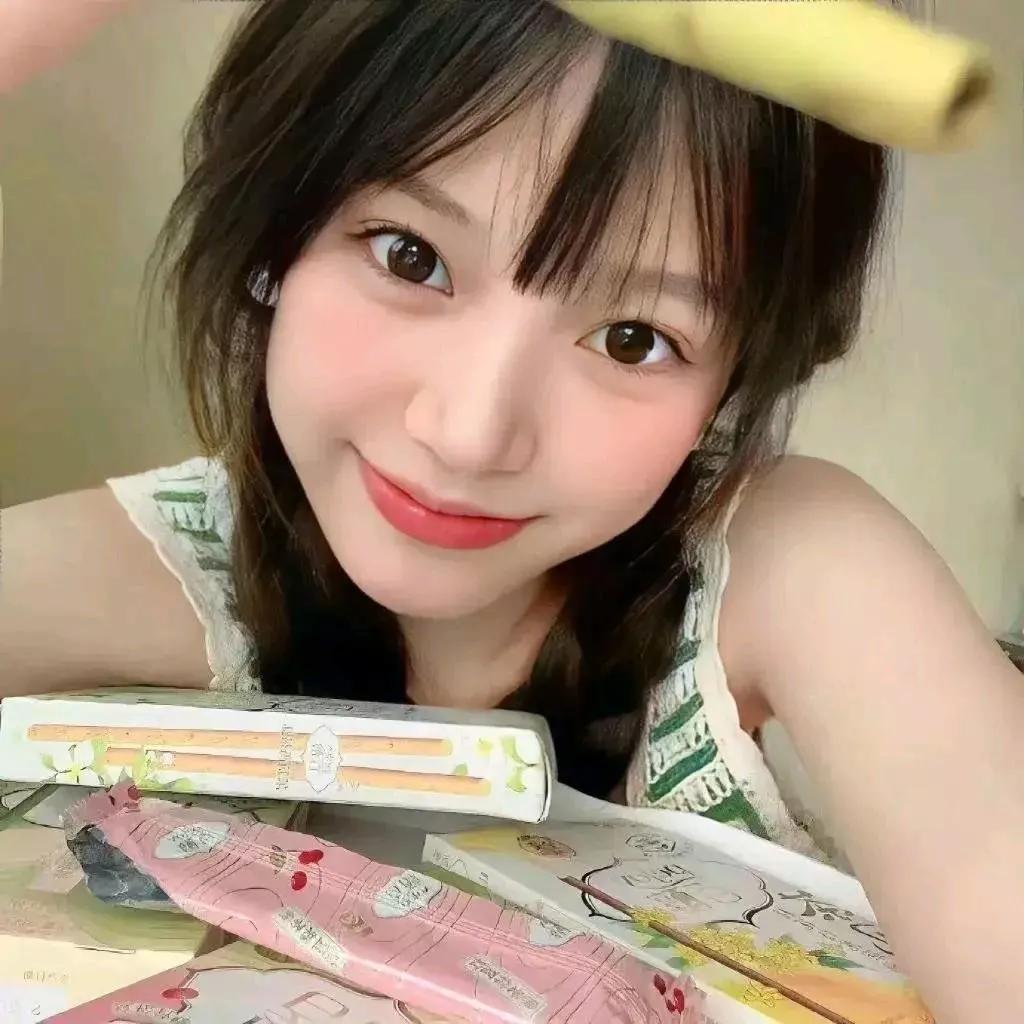 元气少女与可爱文具的美好日常文具女孩 文具 萌系文具 马卡龙色系文具 女生小文具