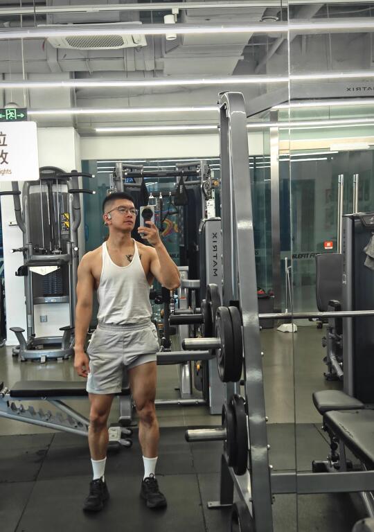 周一大早上乐刻就很多人了