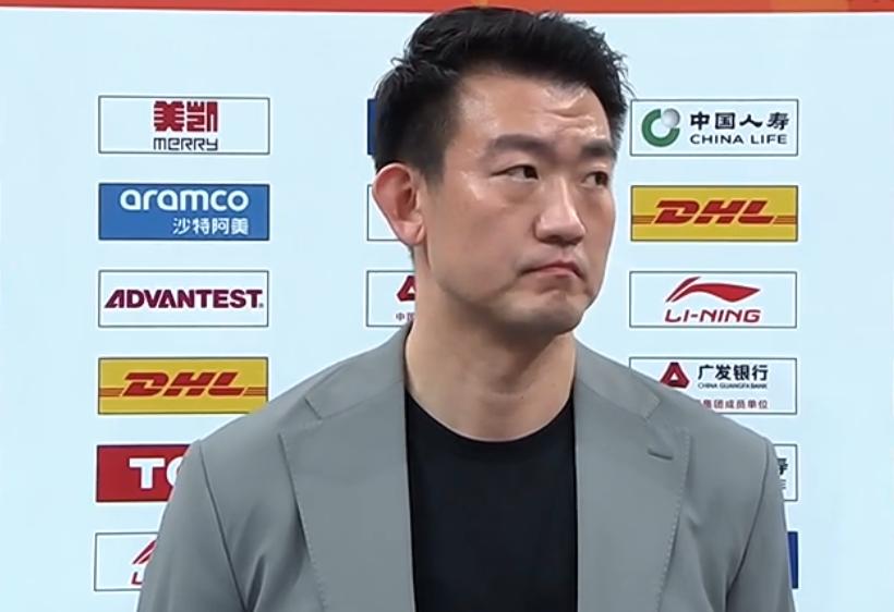广厦男篮主场战胜深圳男篮大比分1-0领先系列赛的赛后采访，主教练王博说道：“我们
