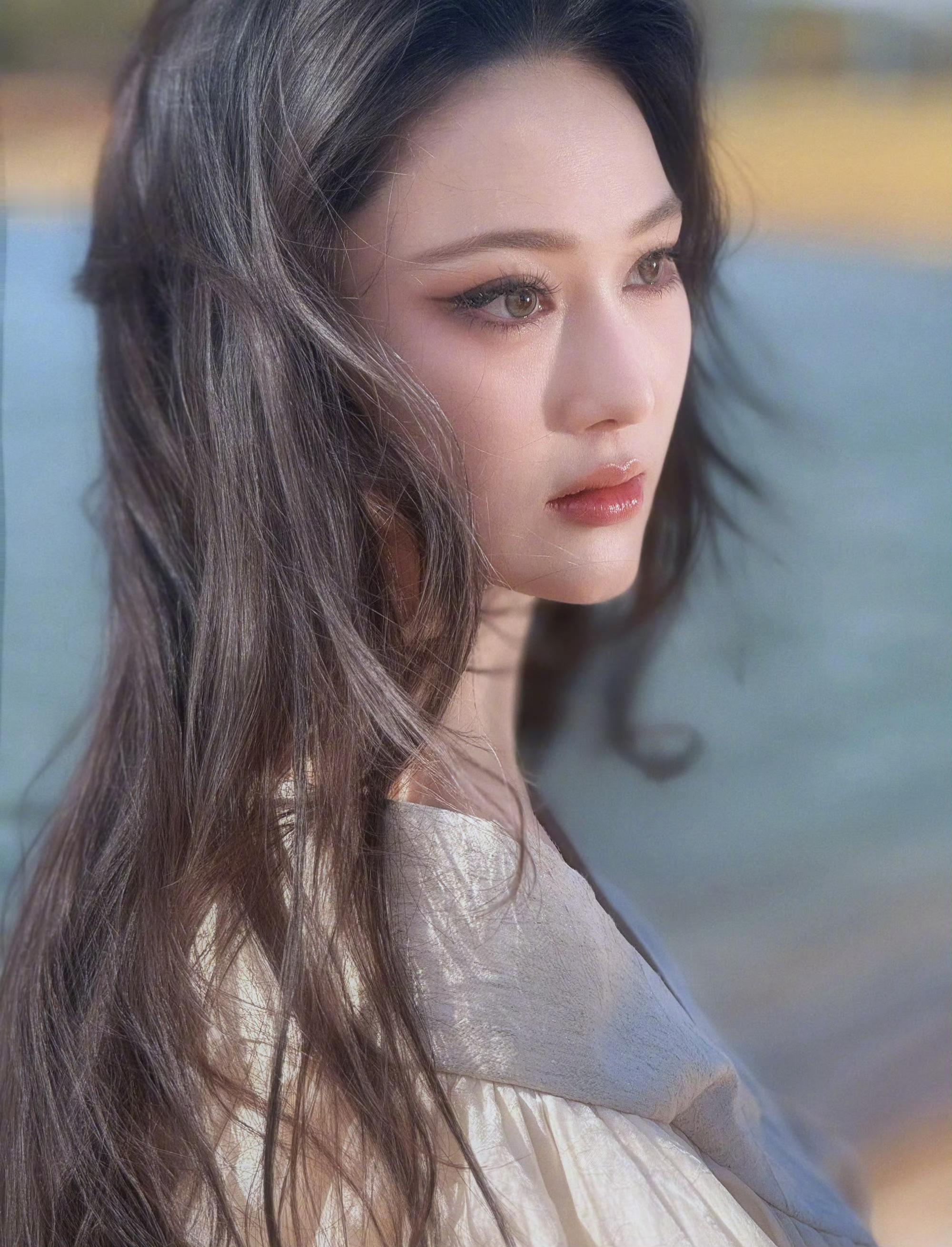 张馨予也被蒸汽眼罩烫伤过 张馨予谈论杨幂脸被蒸汽眼罩烫伤了 ：“我也被烫伤过，这