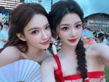 孔雪儿三亚美女相会孔雪儿美萌成啥了海边镜头下状态好绝，甜萌感和精致美貌同时在线，