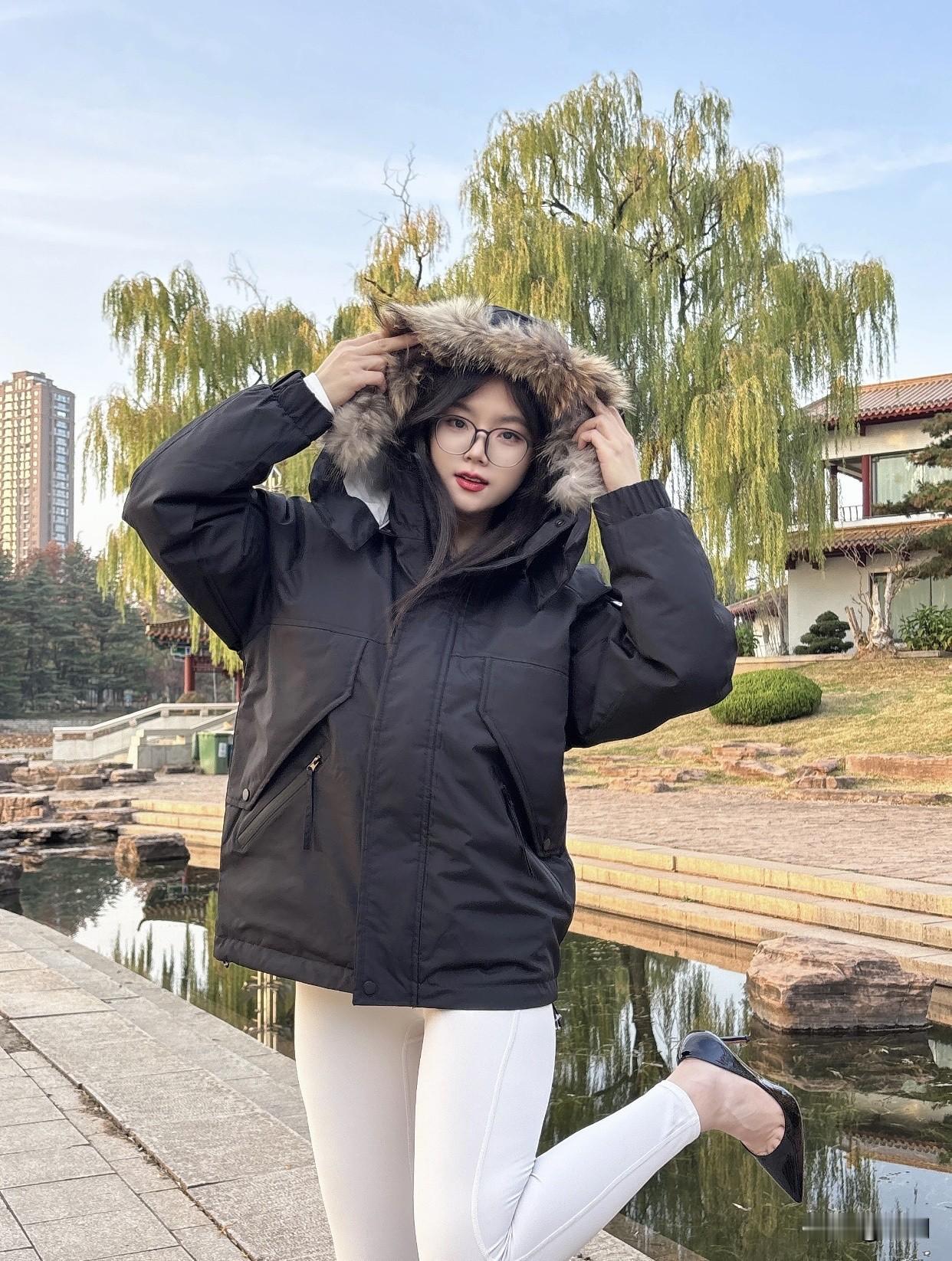 清纯甜美的样子漂亮吗这种漂亮不只是外表的精致，还带着一股自然纯真的气息，让人感觉