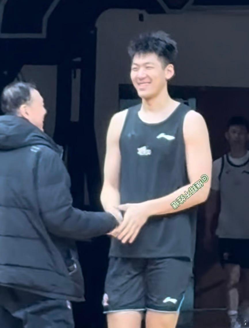 杨鸣离开辽宁，最开心的应该就是张陈治锋和李虎翼了 