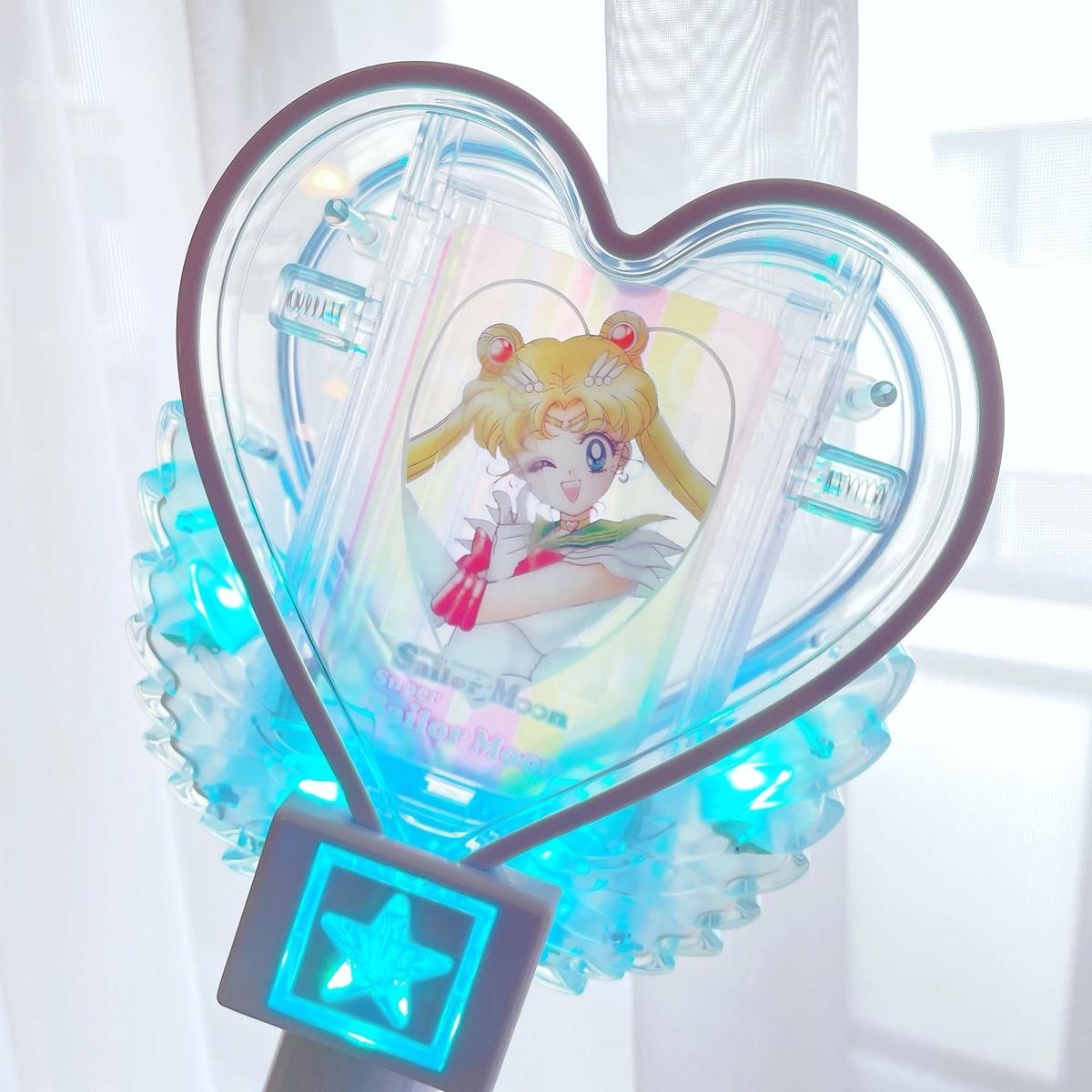 日本可以插入小卡的应援棒 