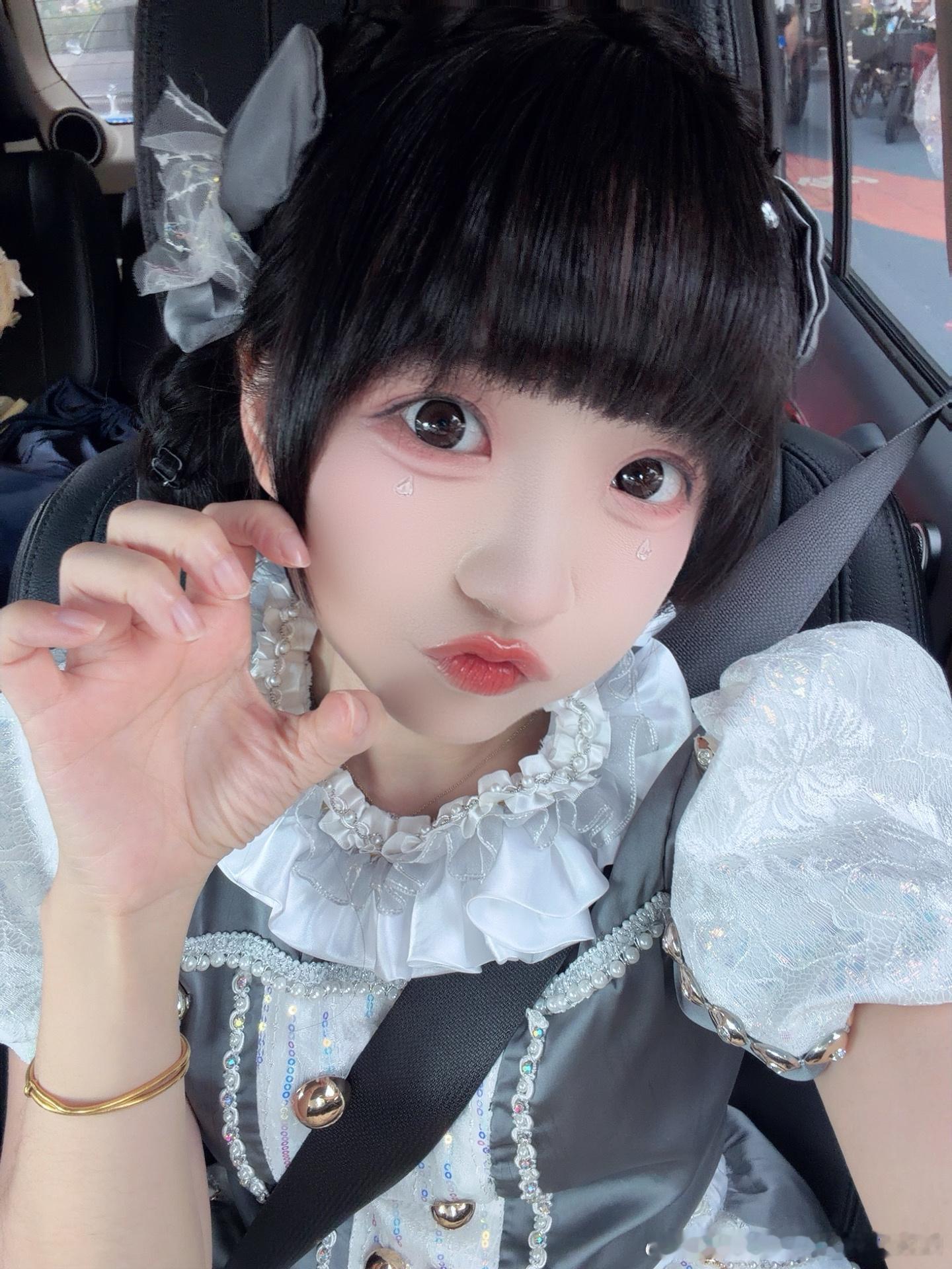 晚上好，今天是星期四1、本周虽然加班，但是每天睡觉的时间基本上暑假每天都长[熊猫