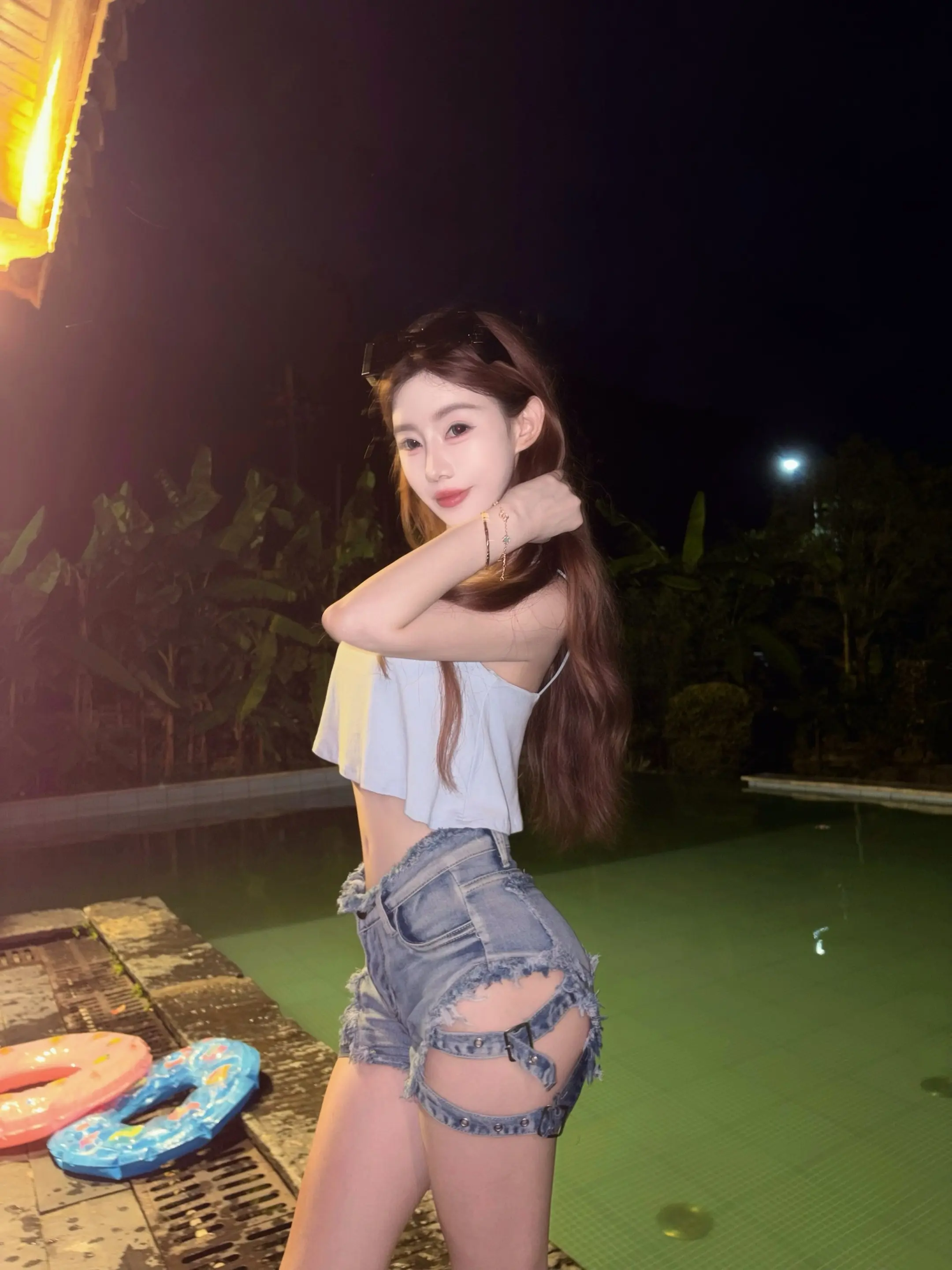 我们之间到底是不是可以吃醋的关系。