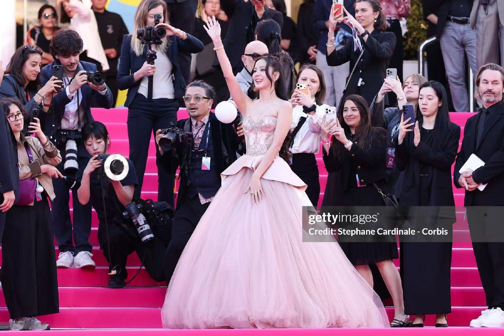 金智秀戛纳g社生图状态 金智秀戛纳电视剧节获奖 金智秀戛纳g社生图状态真的很好啊