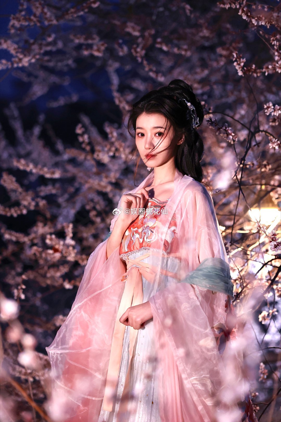 感觉是一个宝藏女演员作为一位新生力量也是能够让观众在一步步作品中看到她潜力无限，