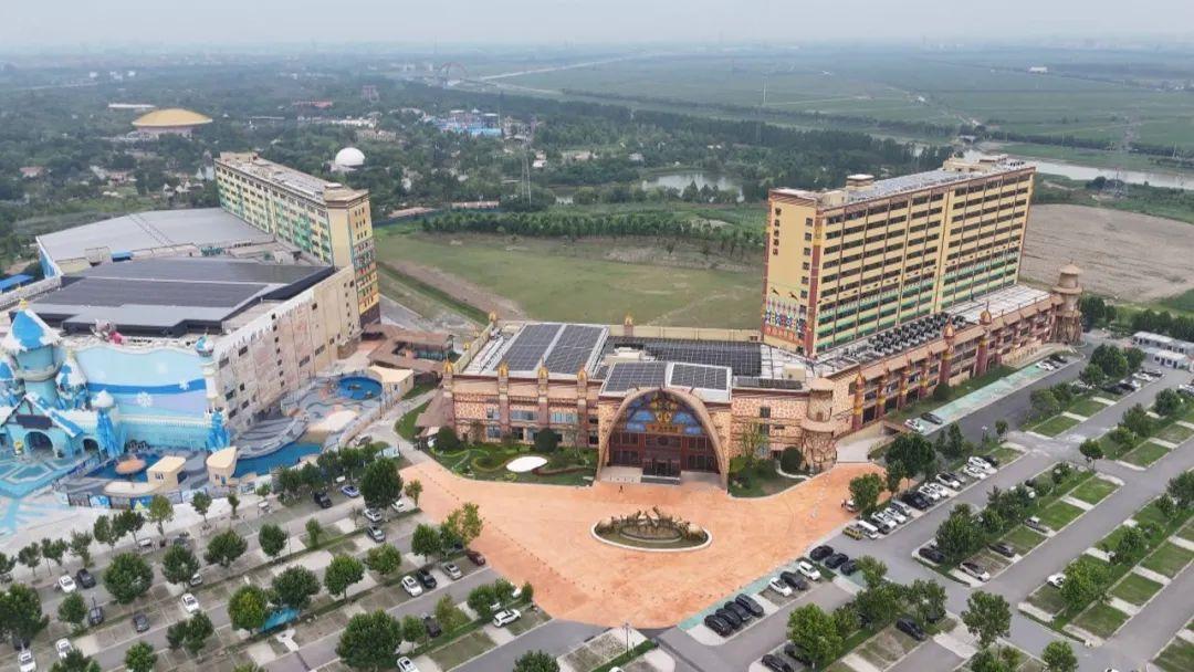 华东首家非洲主题酒店，落地南通！


酒店共设500余间客房，涵盖蘑菇屋、树屋、