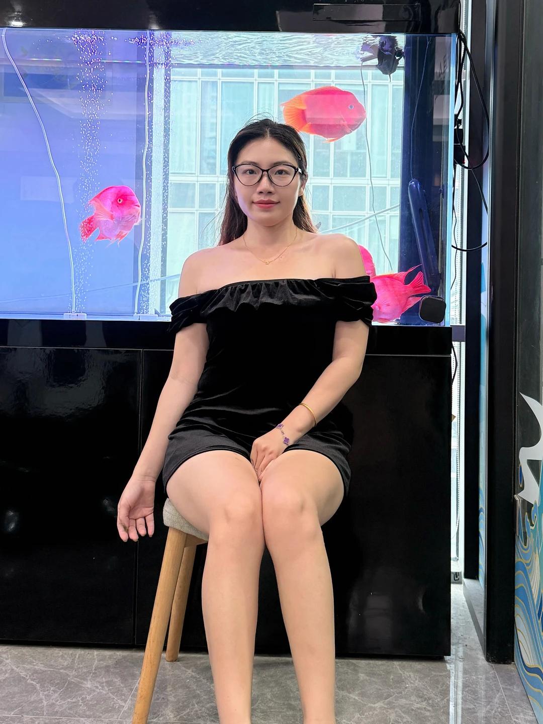 周四，铁粉们赶紧出来点赞了