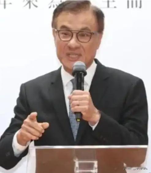 1月23日下午，苏嘉全正式接任海峡交流基金会董事长职位时宣布：海基会存在的核心目