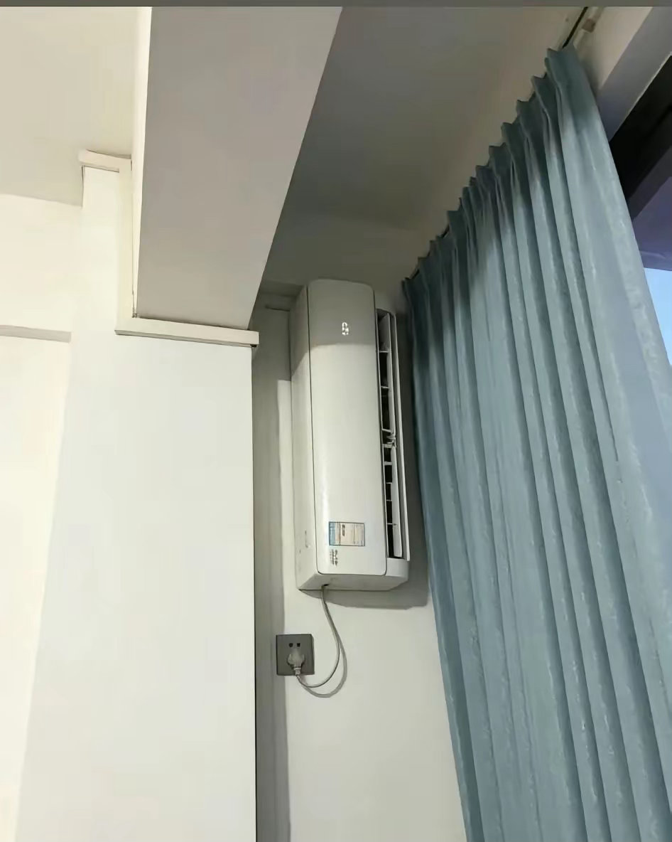 第一回见到有人这么装空调的 