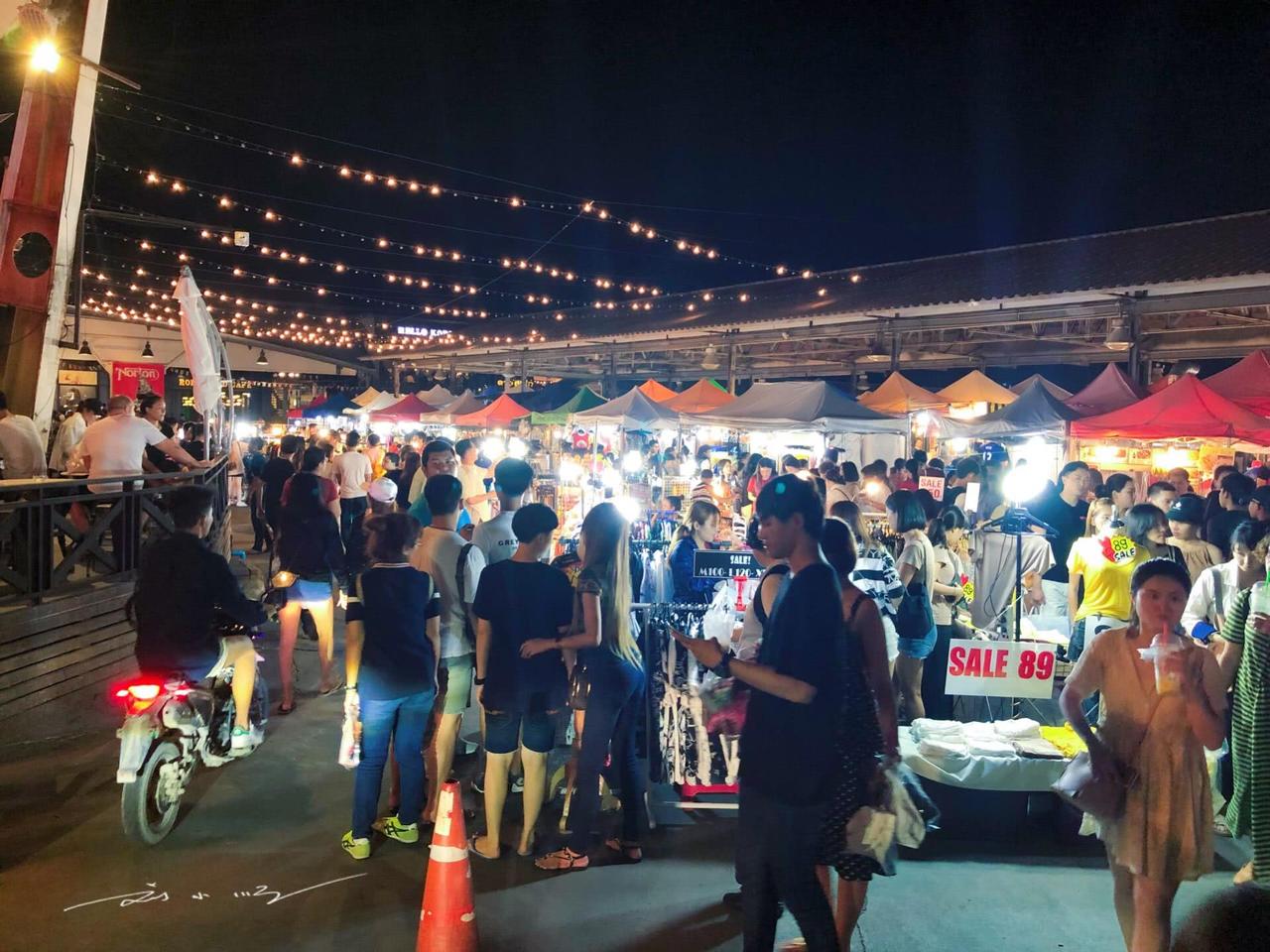 亚洲夜生活最丰富的城市，是男人“天堂”，不在中国，也不在日本？

说起“夜生活”