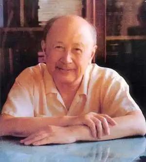 原来我们这几十年的改革路，当年桌上放着两套方案。

一套，是我们都知道的，“摸着