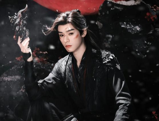 龚俊《暗河传》云合登顶了！
成毅的《天地剑心》云合登顶几天之后，龚俊的《暗河传》